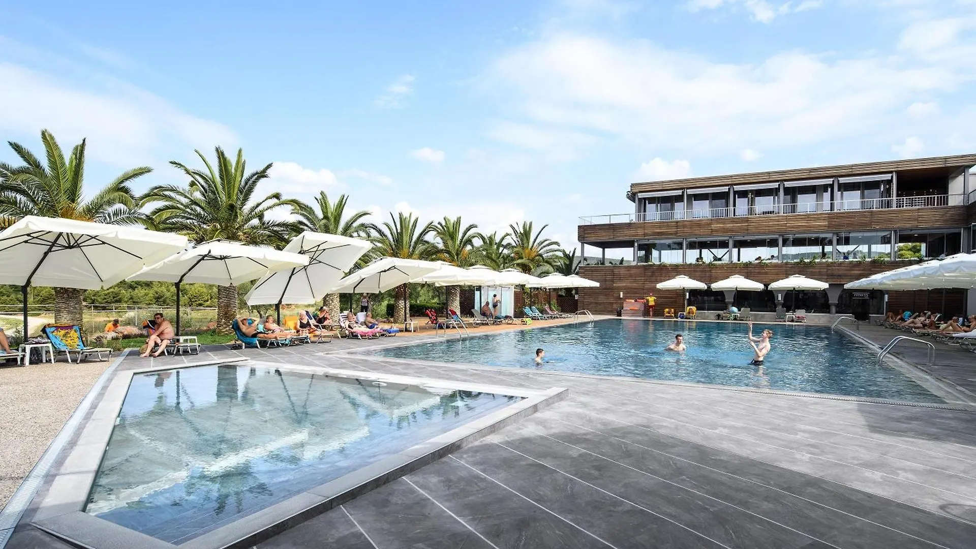 Resort Blue Dolphin Hotel Metamorfosi