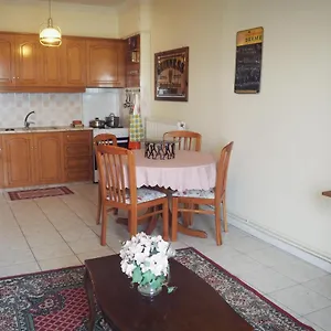 Apartament Sunny Near The Center 