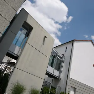 https://hotel-feyrer.com-bavaria.com